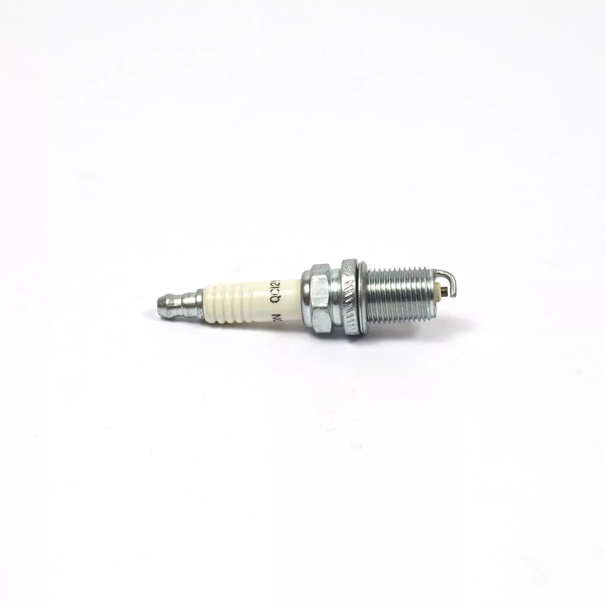 Briggs & Stratton 692720 EMS Spark Plug