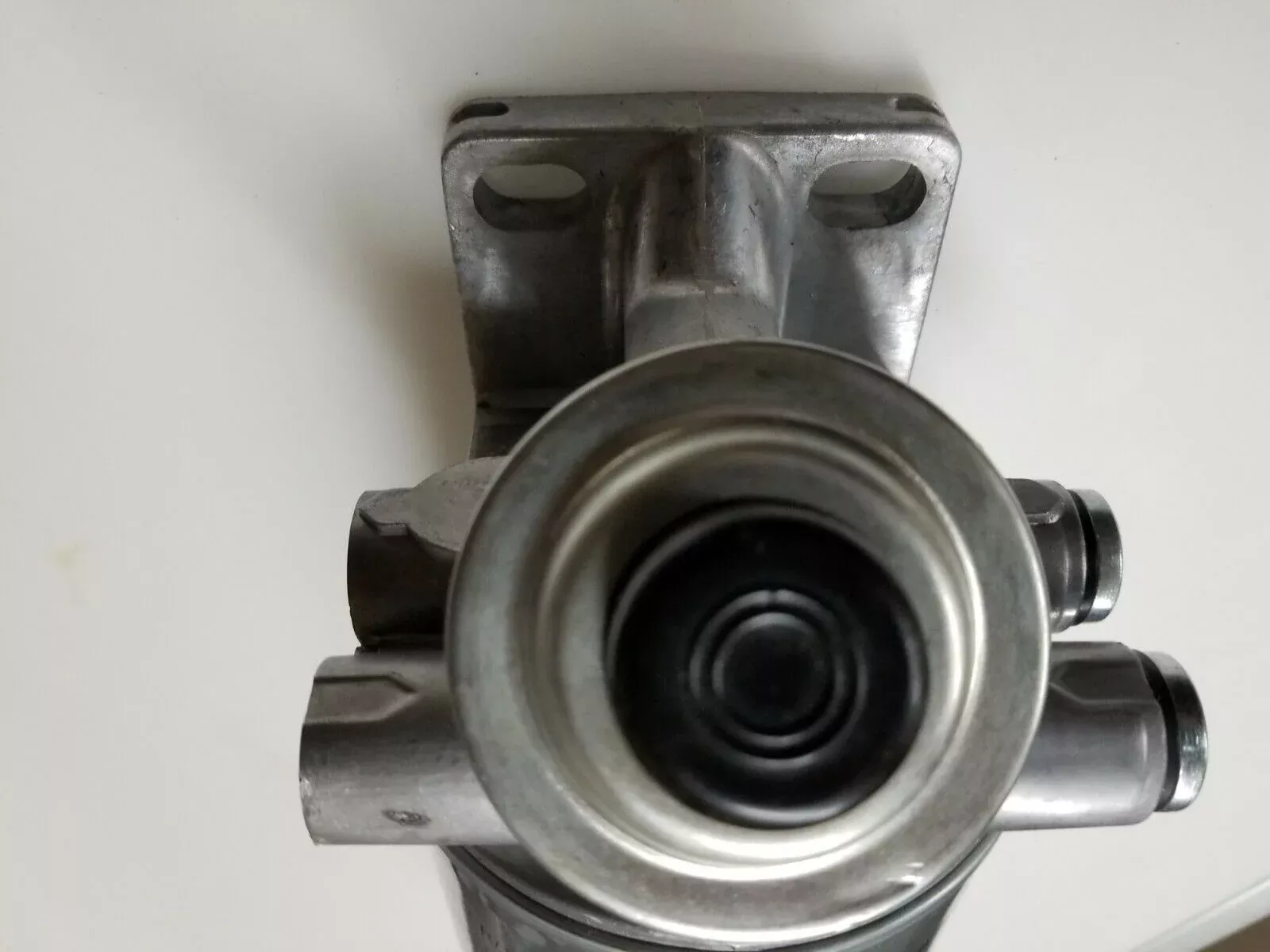Water Separator C/W Priming Pump Fits Challenger MT475D TRACTOR
