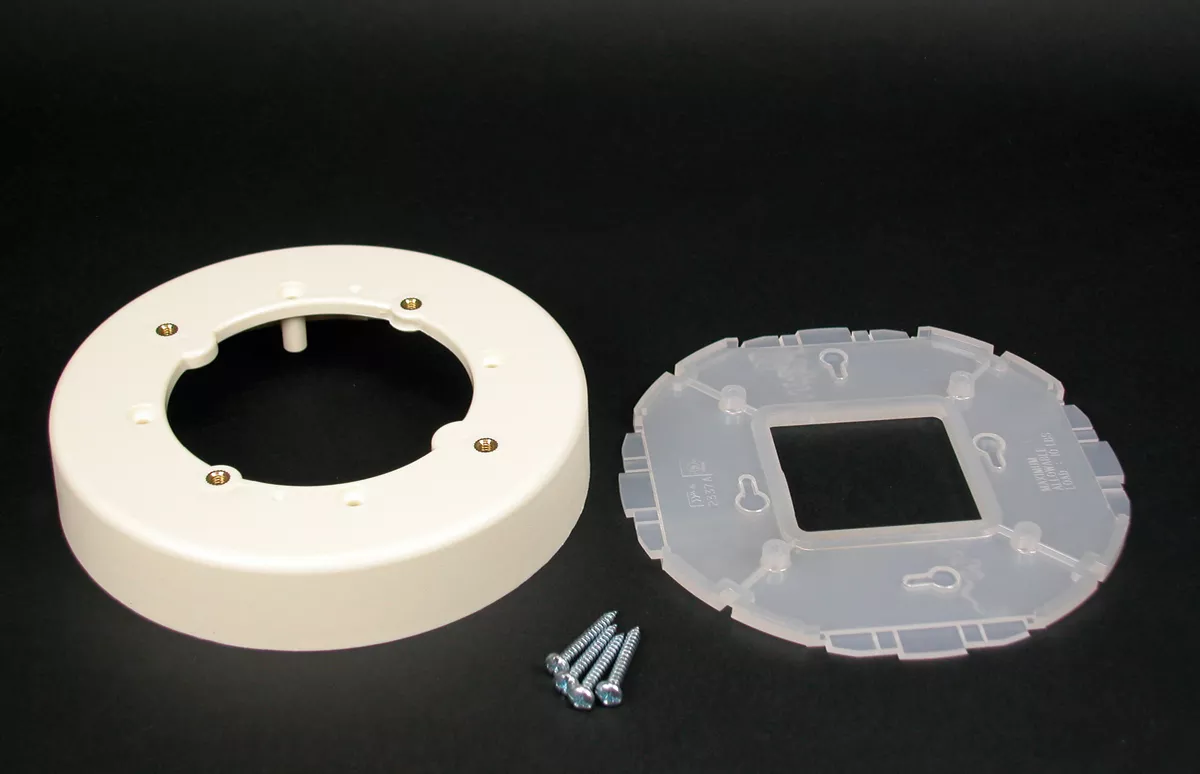 Wiremold 2337A 1" Ivory Non-Metallic 1-Channel Raceway Round Box Extension