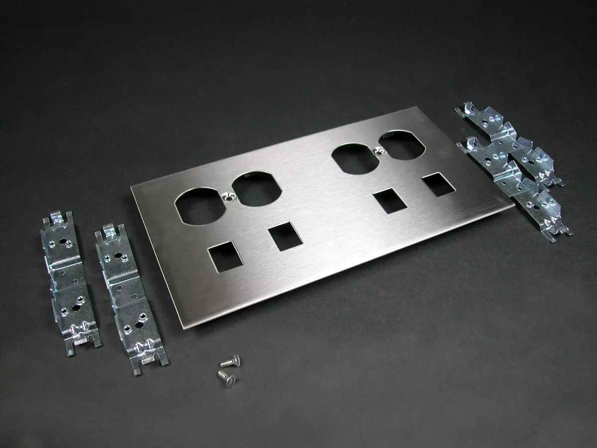 Wiremold S4046DRJ-2 S4000 Double In-Line Device Cover